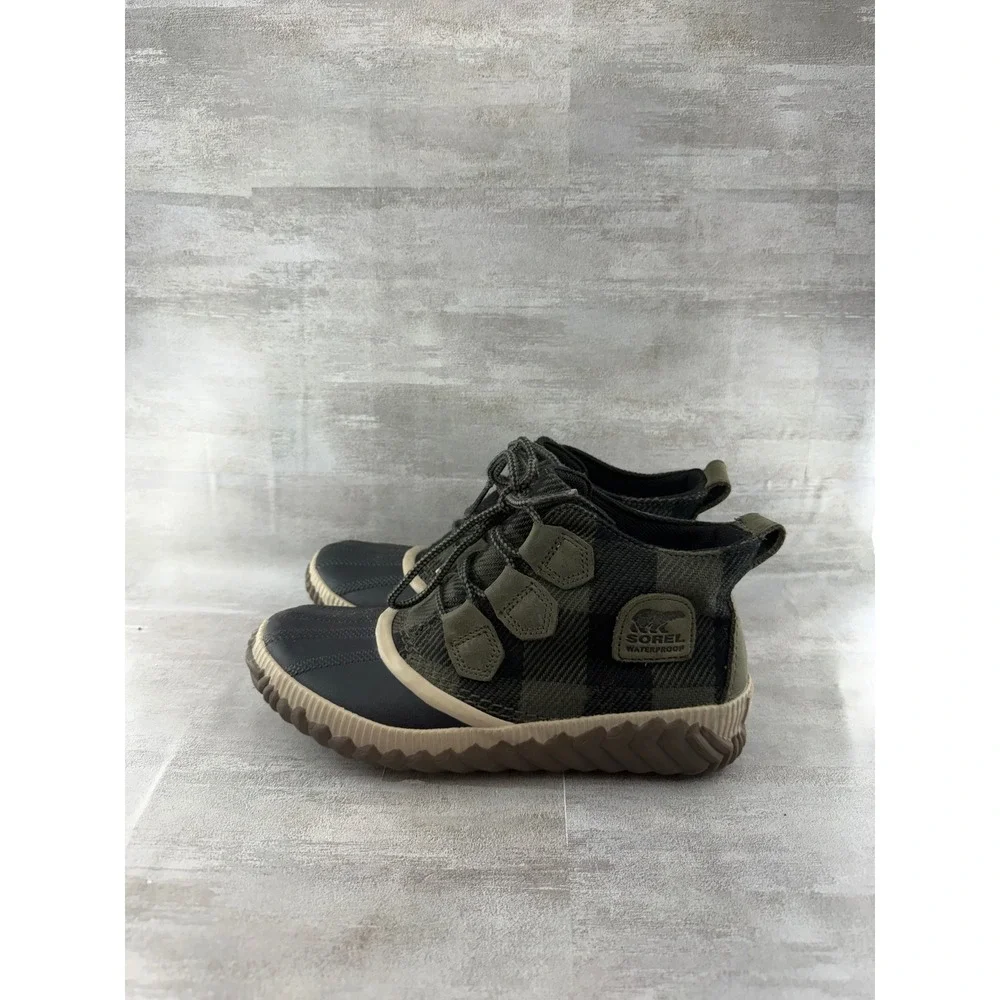 Sorel Out N About III Waterproof Duck Boots Olive Plaid NL3931-326 Women Sz 7